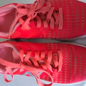 New Balance Women's Sneakers peachy orange cloth sneakers 9m